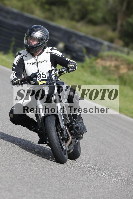 /53 16.09.2025 Track Day Domi Aegerter ADR/Gruppe gelb/95